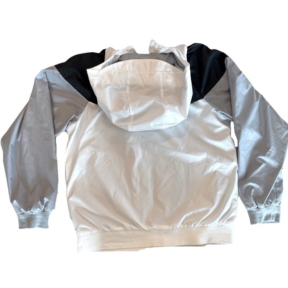 Boys Nike Spring Jacket, White/Black/Gray, Large, Full Zip - Picture 3 of 5